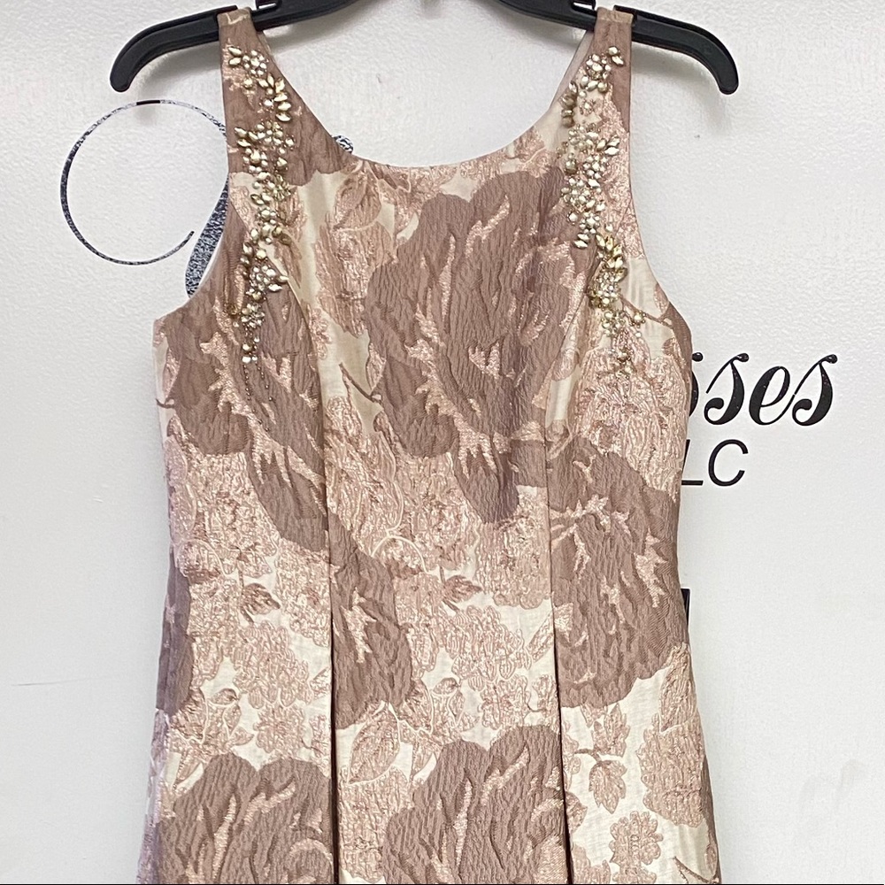 Adrianna-Papell Jacquard sleeveless long Gown - Picture 8 of 12